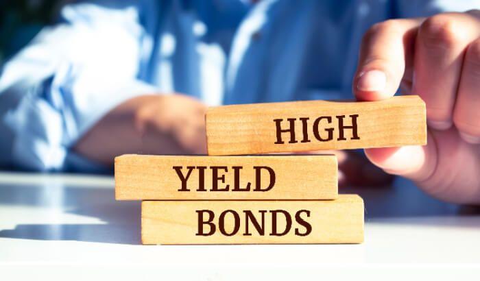 Stocks Retreat as Yields Climb