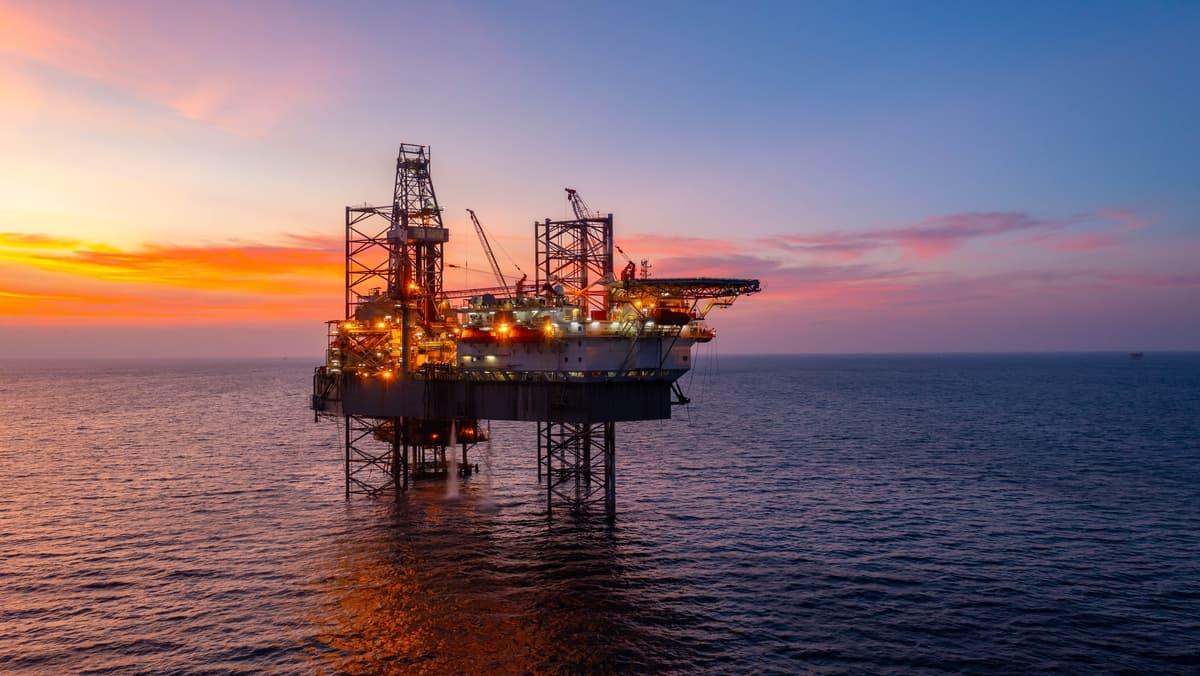oil_drill_rig_width_1200_format_JPEG.jpg